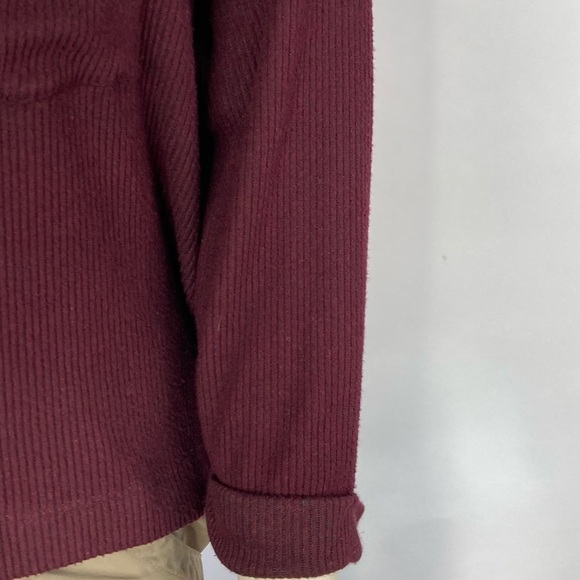 Lush Ribbed Sweater with front pocket - Picture 5 of 7